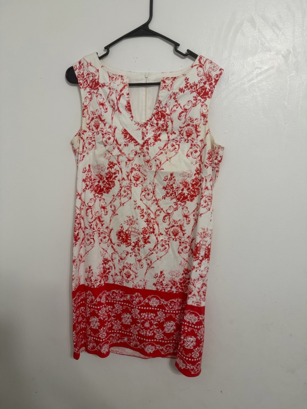 Red & White Floral Sleeveless Dress